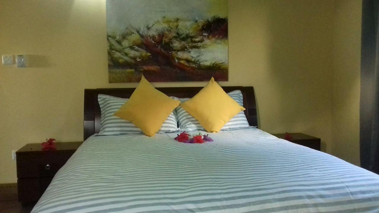 Shay Lyah Self Catering Apartamento Victoria Exterior foto